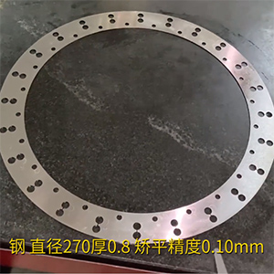 高精密圓盤矯平機(jī)-直徑270厚0.8-鋼板校型機(jī)，整平機(jī)廠家-矯平精度0.10mm